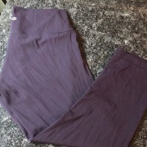 Plum Lululemon capris
